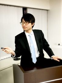 メーカー担当 Bさん