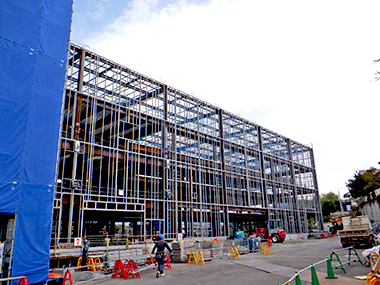 外装工事の様子